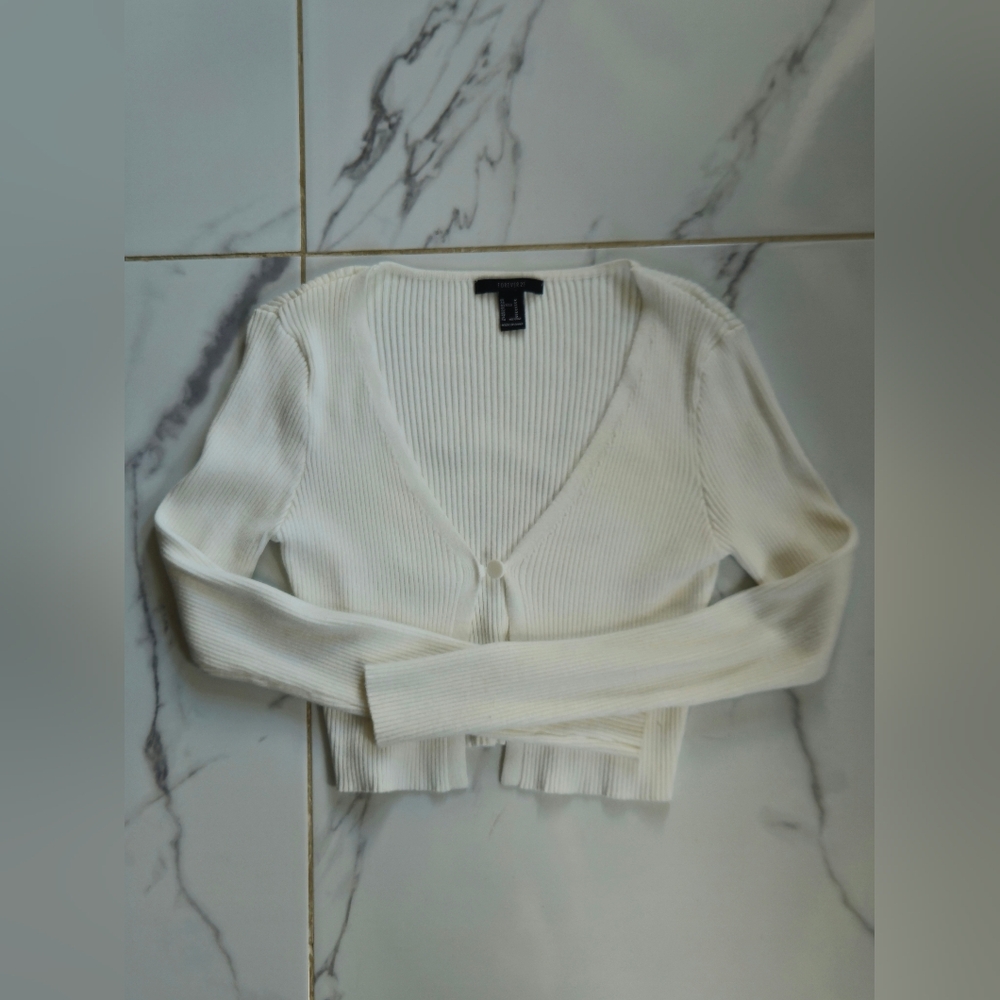 white crop top long sleeve cardigan